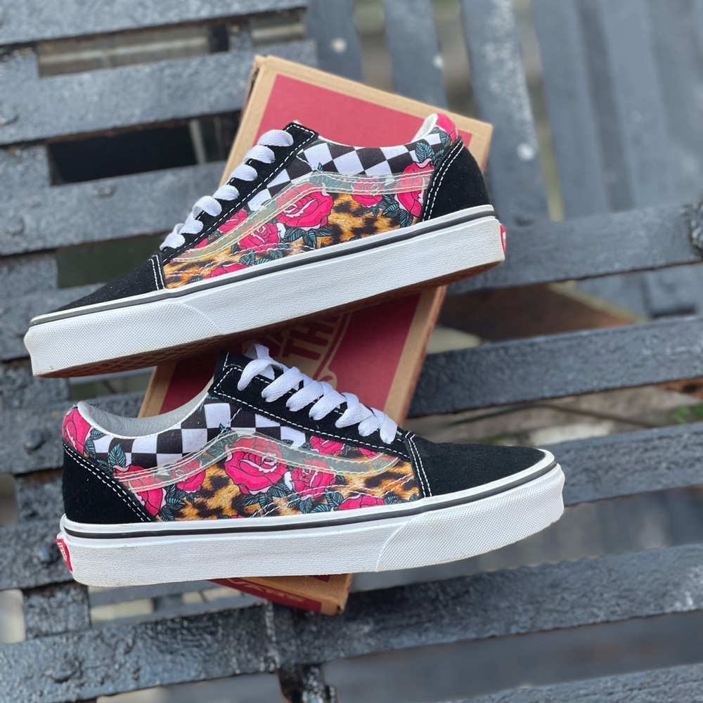 Rose vans - Picture 4 of 4